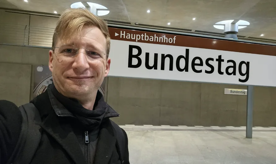 Zwischen Bundestag und Bewegung